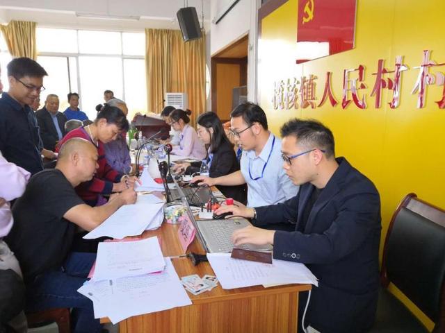 南沙公证处深化下乡服务，拉近民众距离，实现公证便民化